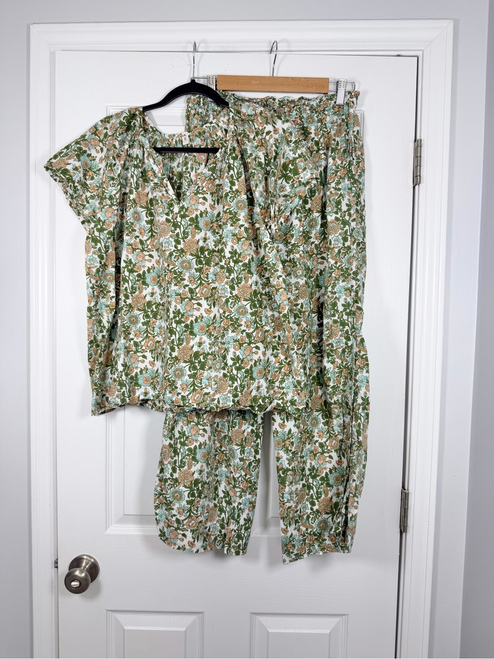 Mirth Size M • Green Floral Cotton Lounge Sleep Matching Pajama Set